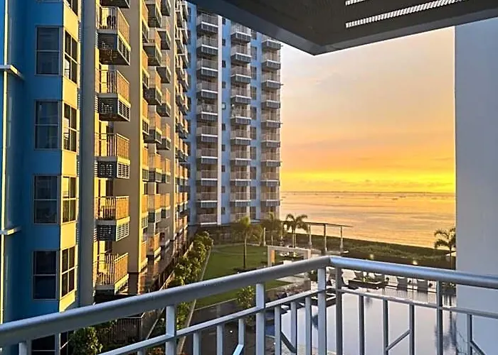 Stylish 1br Near Airport Facing The Bay - 7b Manila